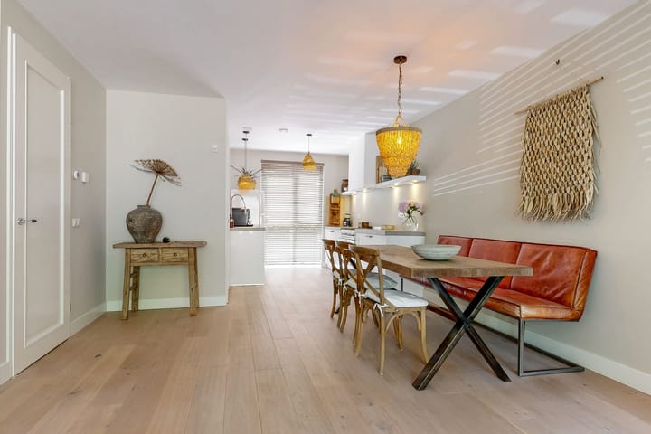 Hoekwoning te koop: Rodenbachlaan 12, Uithoorn
