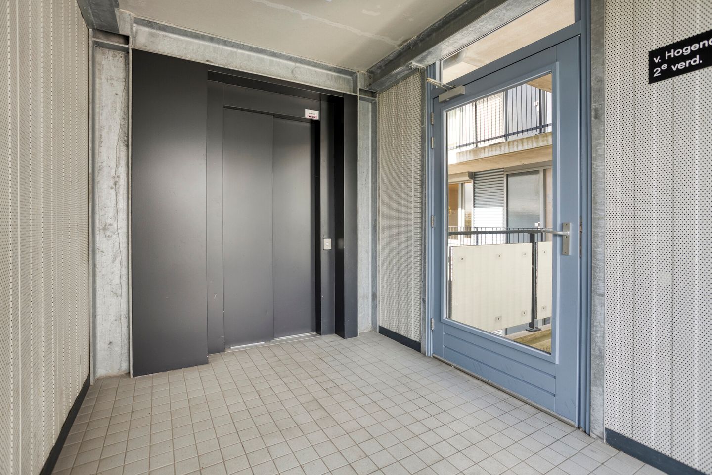 Photo 10 of van Hogendorpstraat 86