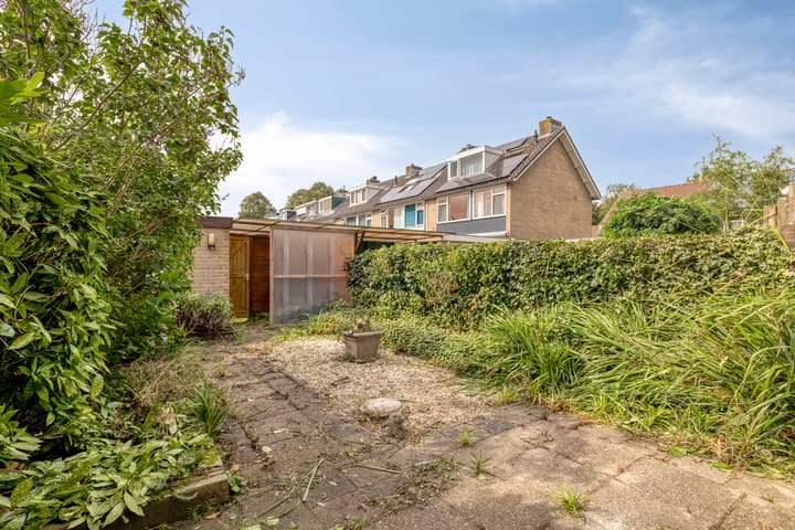 Tussenwoning te koop: Pieter Mondriaanlaan 32, Woerden