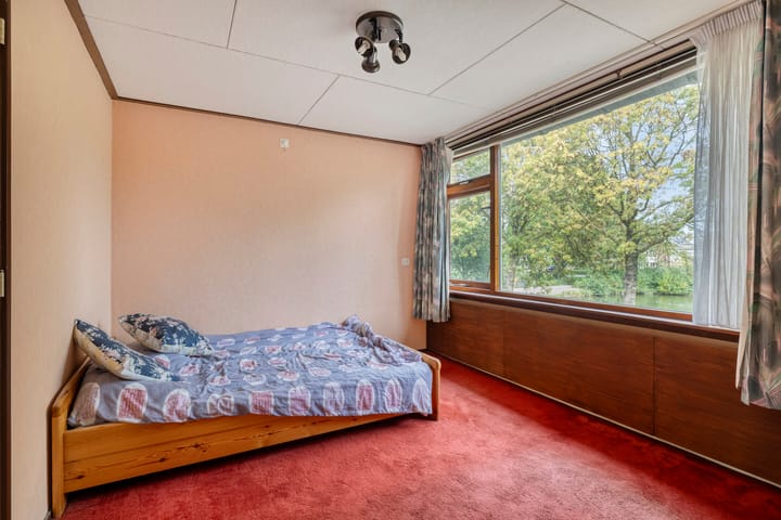 Tussenwoning te koop: Pieter Mondriaanlaan 32, Woerden