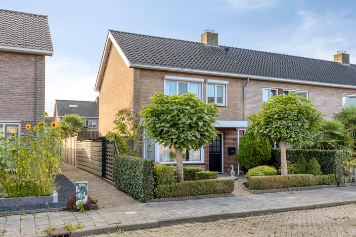 Foto 4 van Hazelaarstraat 8