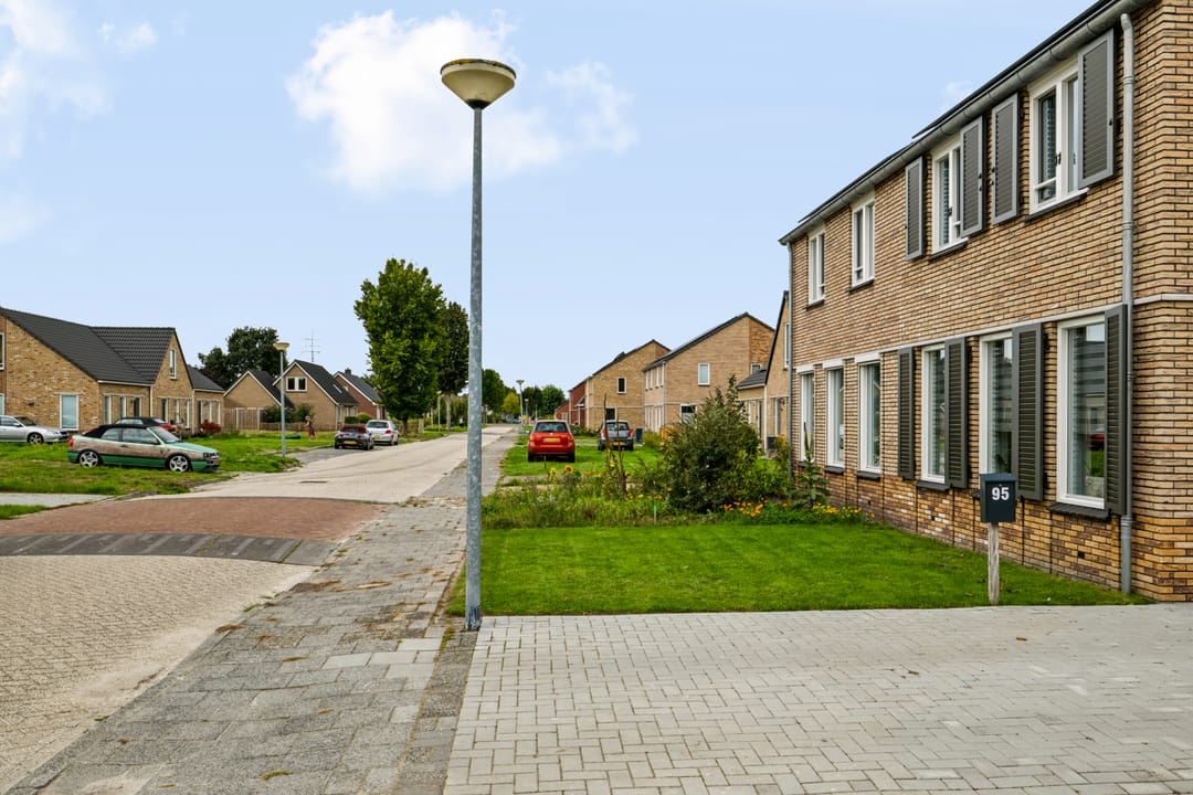 Foto 43 van Middenlaan 95
