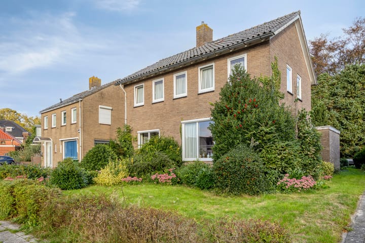 Vrijstaande woning te koop: Troelstralaan 3, Muntendam
