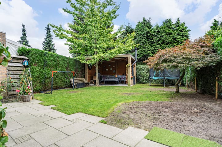 Tussenwoning te koop: Saltshof 2203, Wijchen