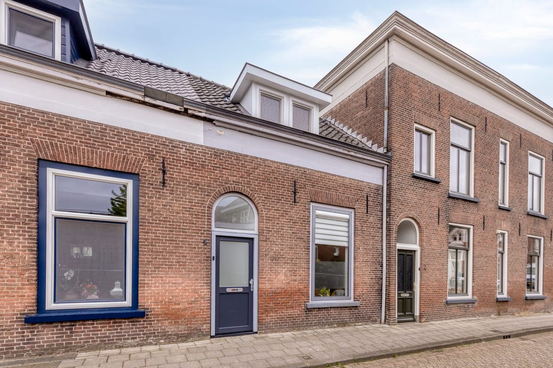 Photo 22 of Hoogendijkstraat 4