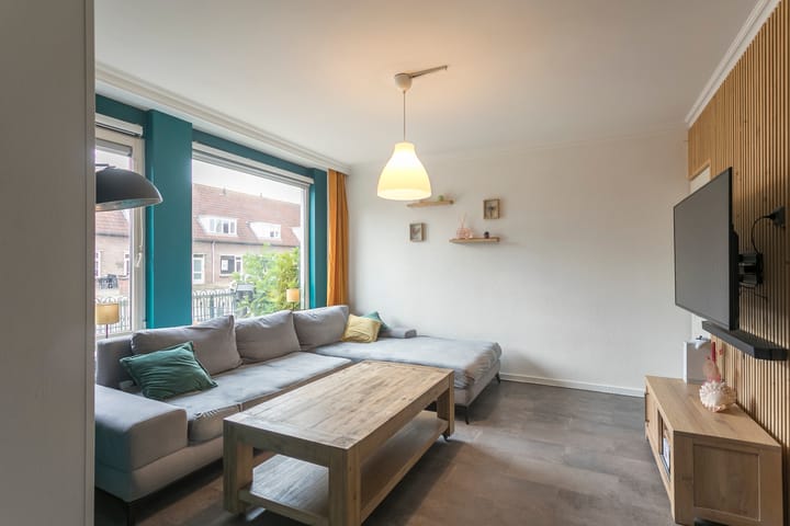 Foto 4 van J van der Veenstraat 47