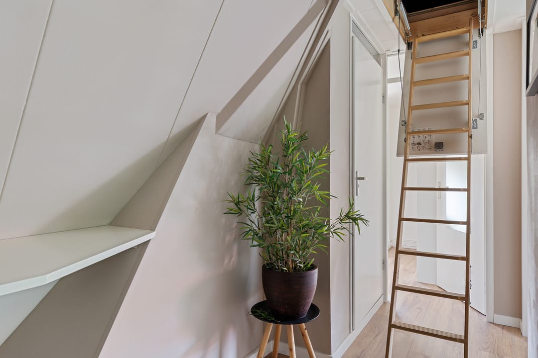 Photo 26 of Amalia van Solmsstraat 34-A