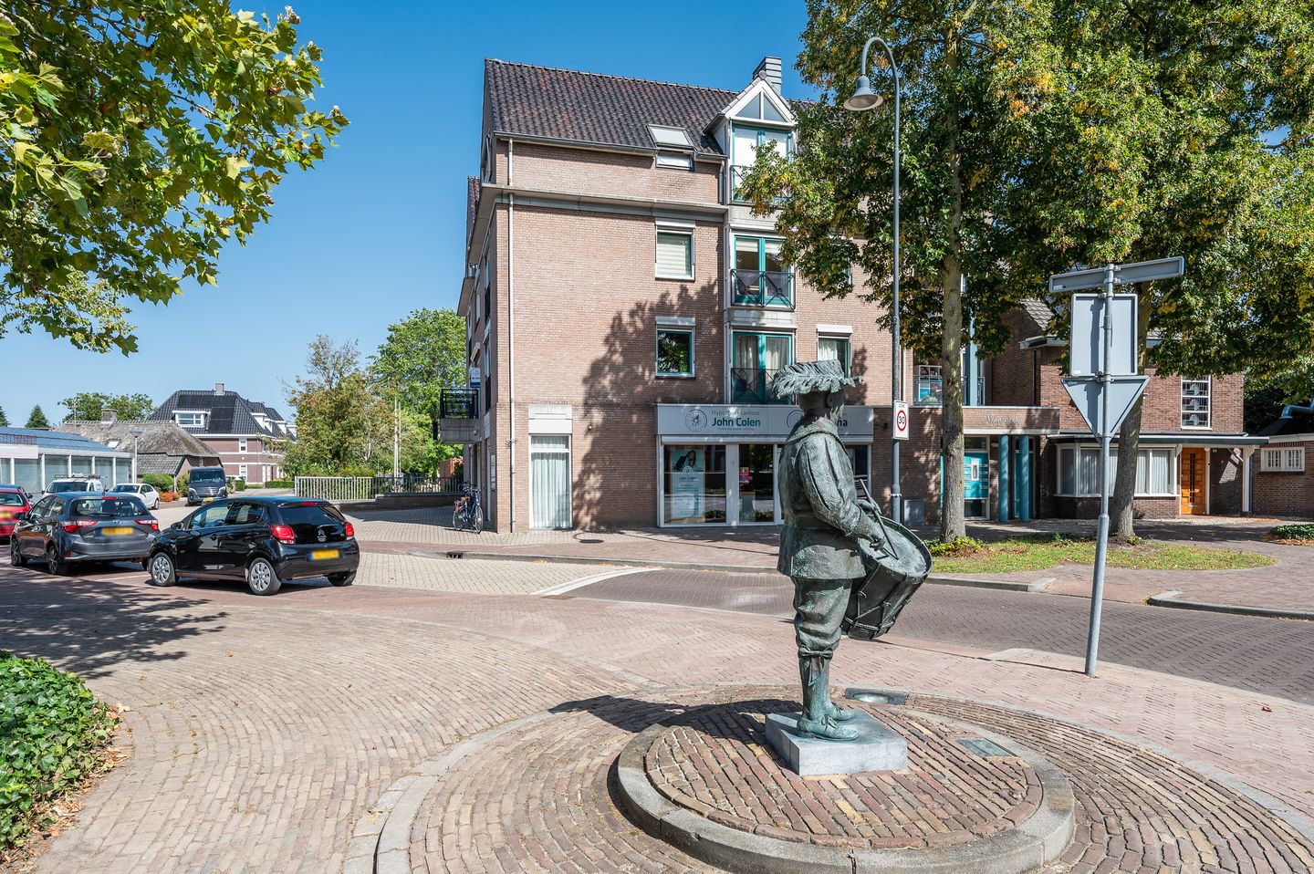 Foto 10 van Dorpsstraat 13-F