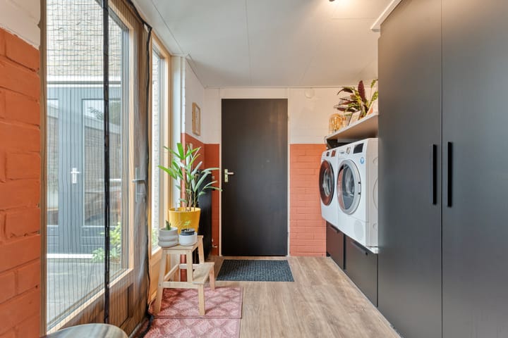 Tussenwoning te koop: Anne Franklaan 10, Coevorden