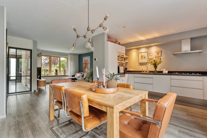 Tussenwoning te koop: Anne Franklaan 10, Coevorden