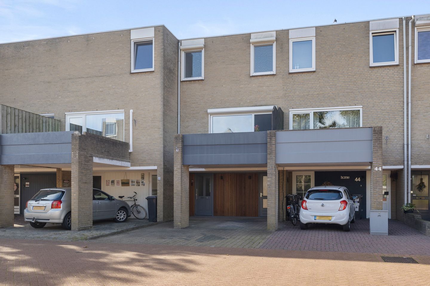 Foto 1 van Gouverneur Houbenstraat 46