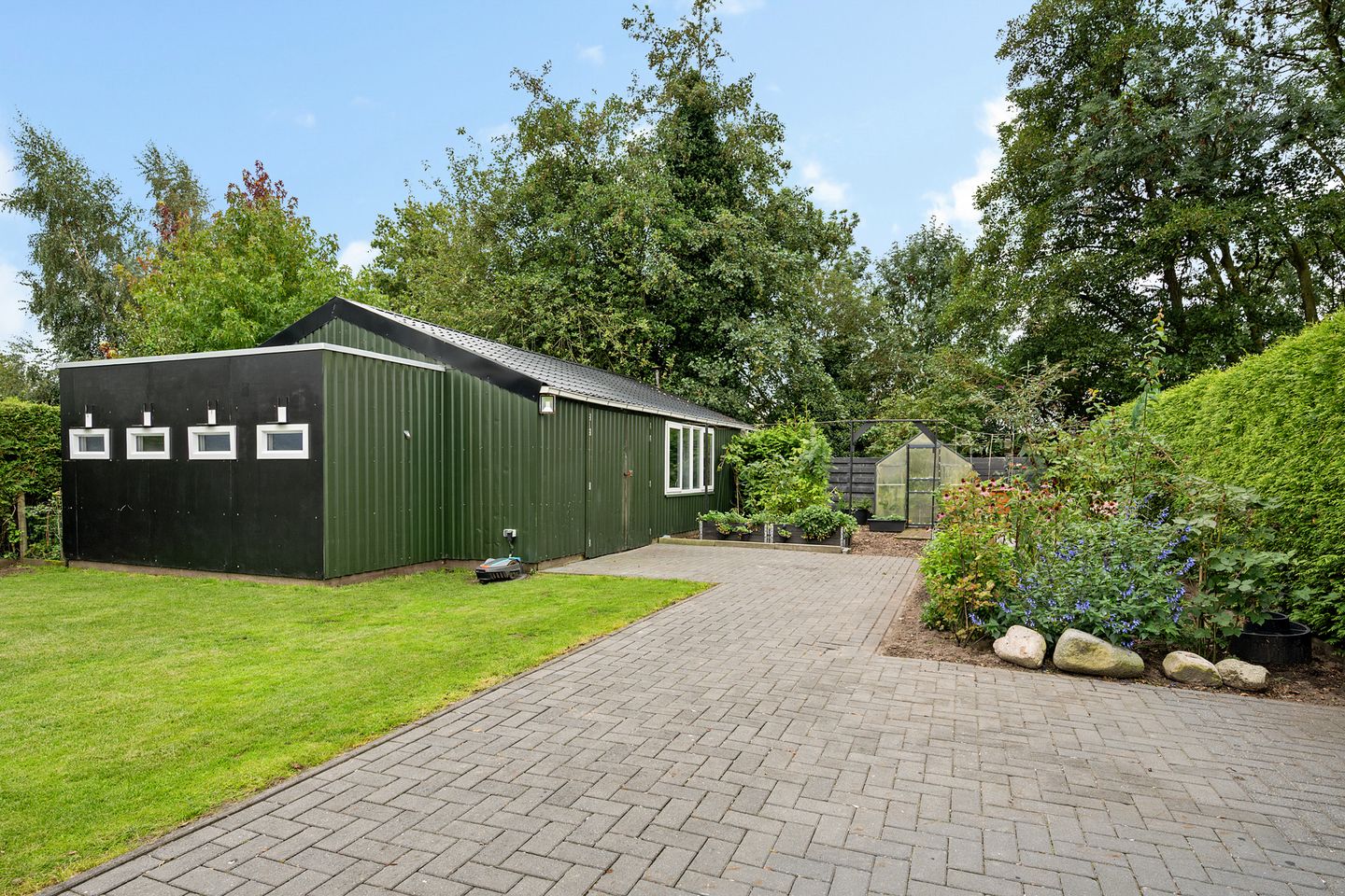 Photo 40 of Fiifhuzen 32