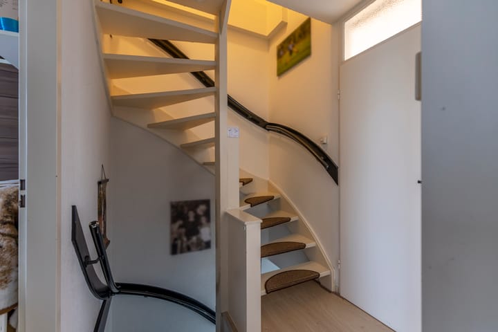 Tussenwoning te koop: Kastanjehof 24, Kollumersweach