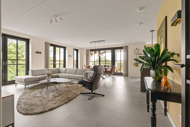 Appartement te koop: Plataanpad 56, Hoef En Haag