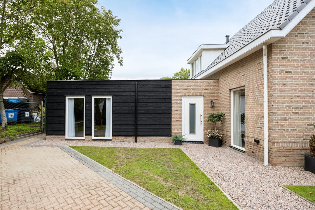 Photo 76 of Bosschenhoofdsestraat 19-A