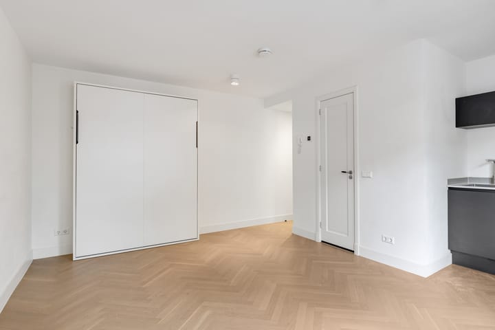 Studio te koop: Hebridenlaan 4D, Amsterdam