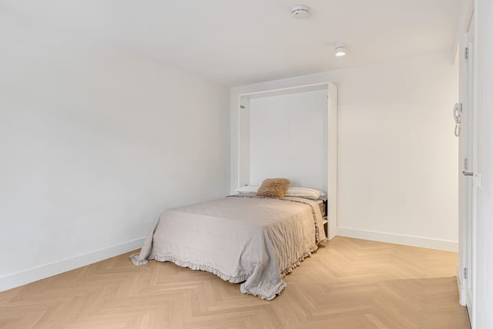 Studio te koop: Hebridenlaan 4D, Amsterdam
