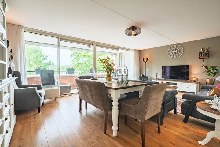 Appartement te koop: Schermerhornpark 242, Nieuwegein
