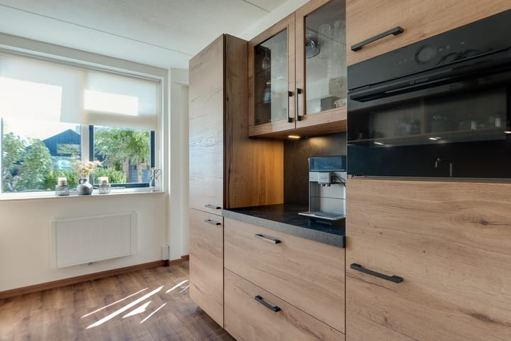 Hoekwoning te koop: Torenvalk 33, Surhuisterveen