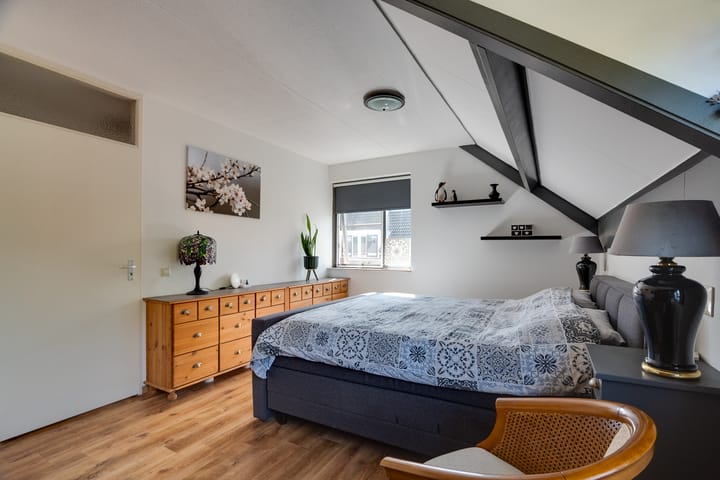 Hoekwoning te koop: Torenvalk 33, Surhuisterveen