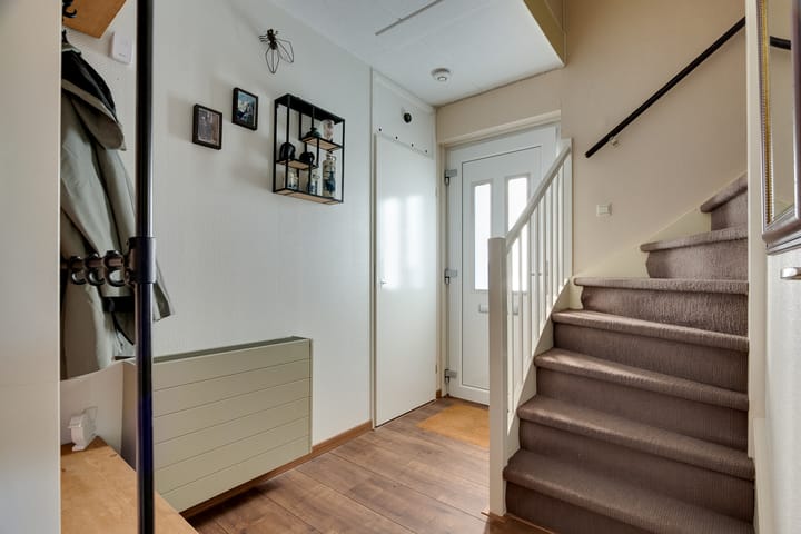 Hoekwoning te koop: Torenvalk 33, Surhuisterveen