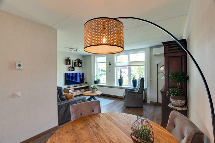 Hoekwoning te koop: Torenvalk 33, Surhuisterveen
