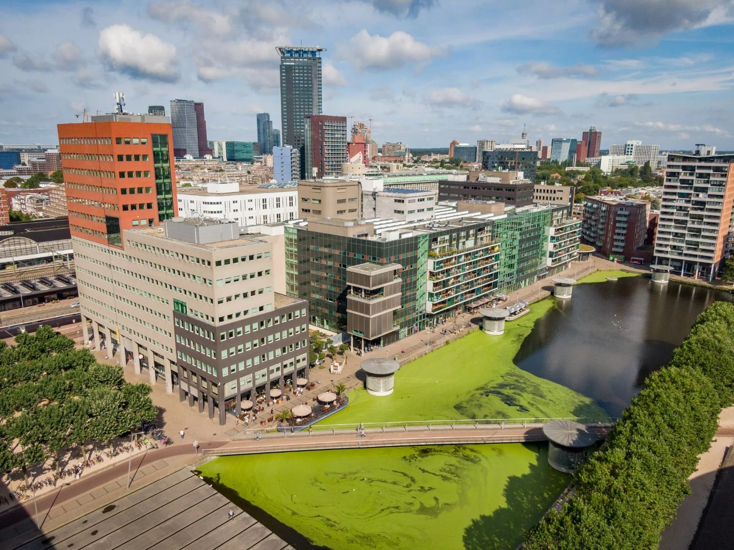View photo 2 of Johanna Westerdijkplein 115