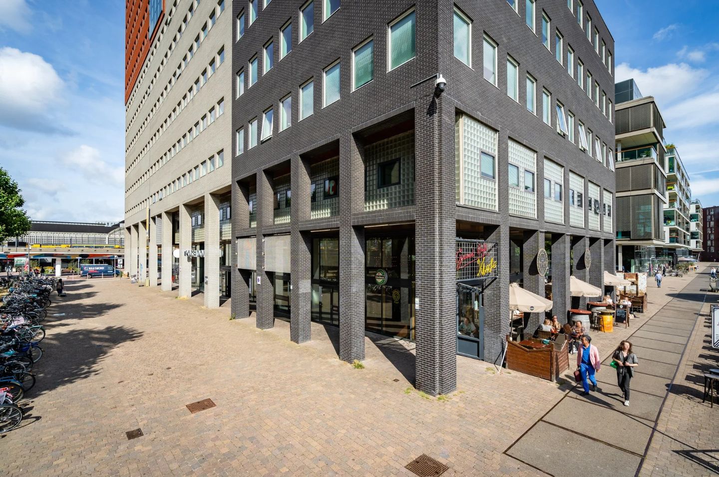 View photo 1 of Johanna Westerdijkplein 115