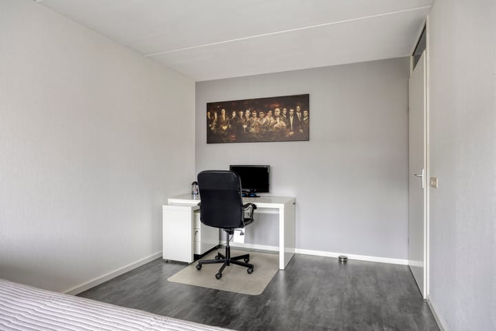 Tussenwoning te koop: Kamillestraat 3, Wateringen