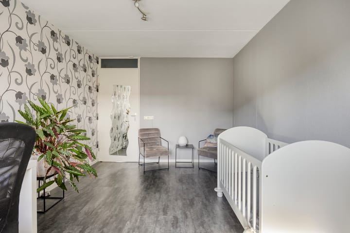 Tussenwoning te koop: Kamillestraat 3, Wateringen