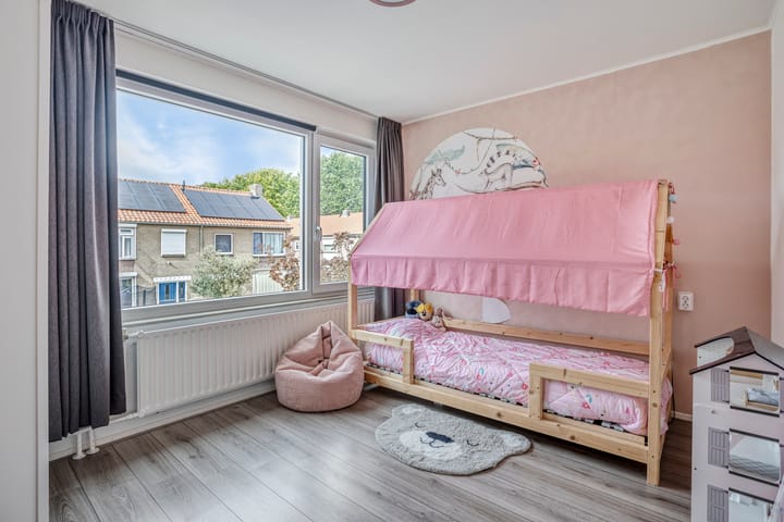 Tussenwoning te koop: Flamingostraat 5, Wijchen