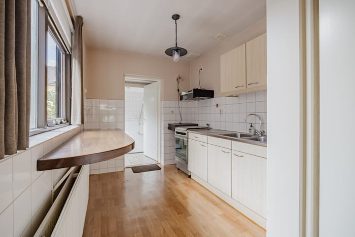 Tussenwoning te koop: Nieuweweg 78, Hardinxveld-Giessendam