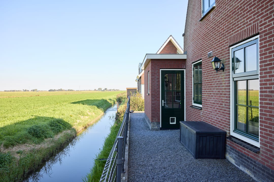 Photo 41 of De Eendracht 13
