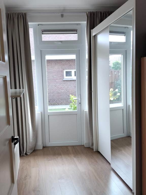 Foto 12 van Van Diepenburchstraat 47
