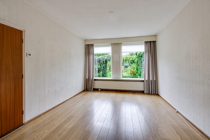 Twee-onder-één-kap te koop: Schoolstraat 28, Sleeuwijk