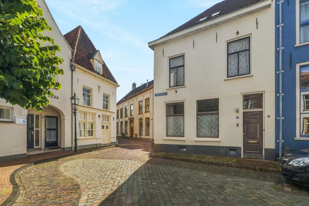 Photo 8 of Veerpoortstraat 9