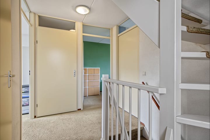 Twee-onder-één-kap te koop: Palmestein 4, Ede