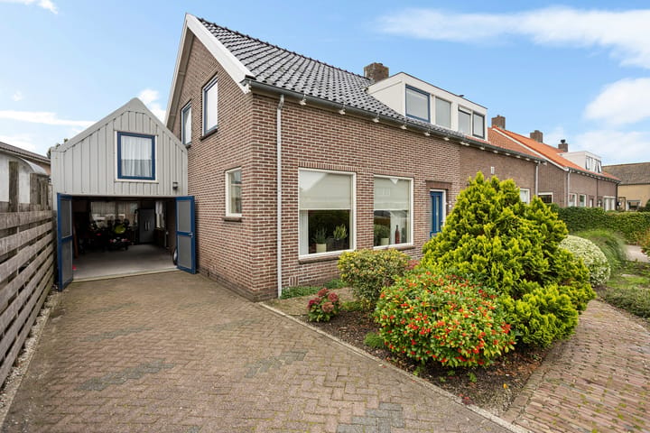 Tussenwoning te koop: Julianastraat 5, Avenhorn