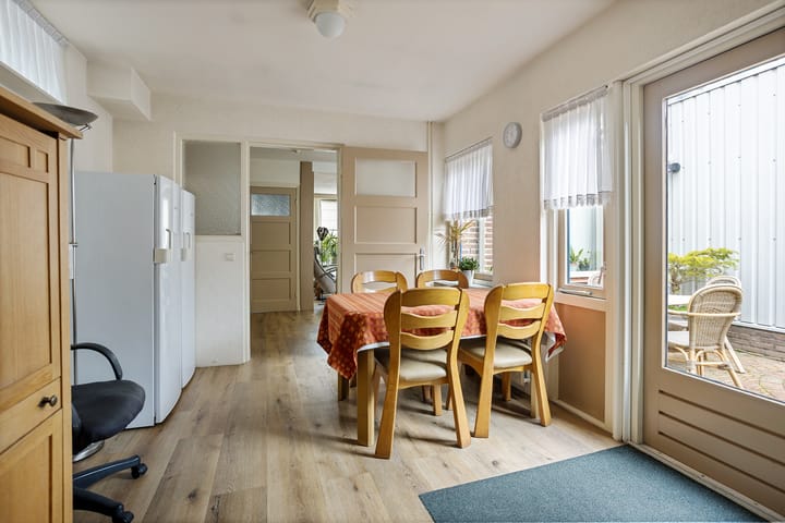 Tussenwoning te koop: Julianastraat 5, Avenhorn