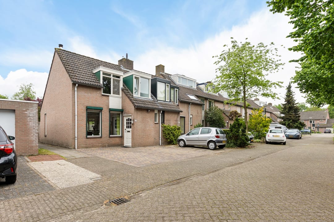 Foto 1 van De Doorn 22