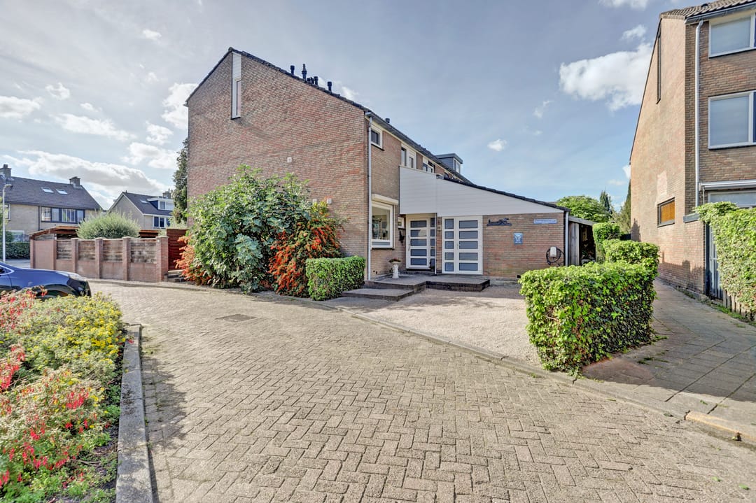 Photo 1 of Van der Burghstraat 26