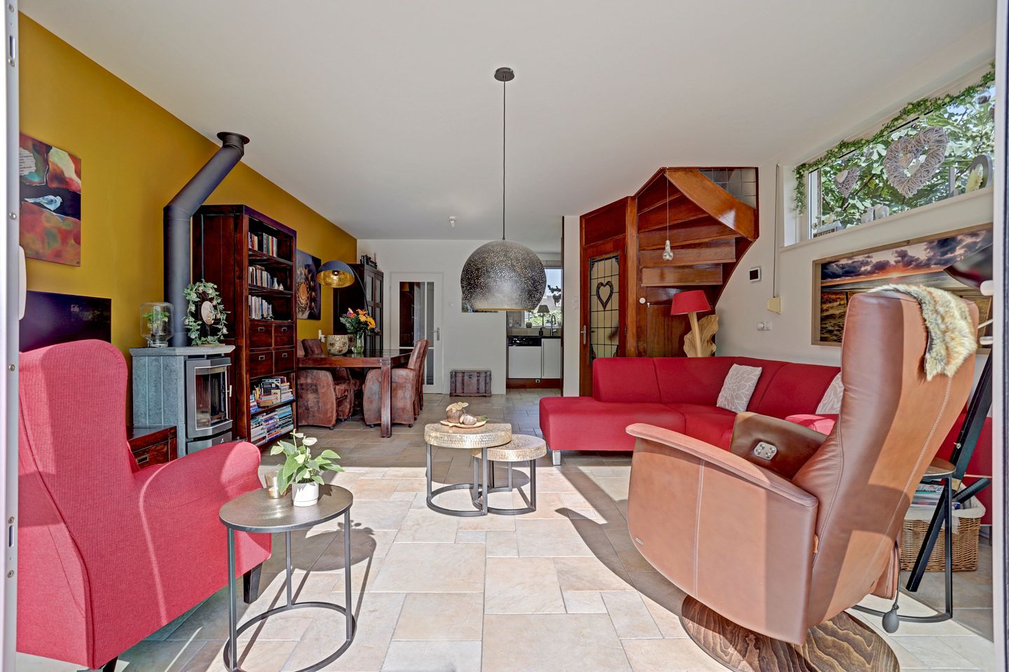 Photo 10 of Van der Burghstraat 26