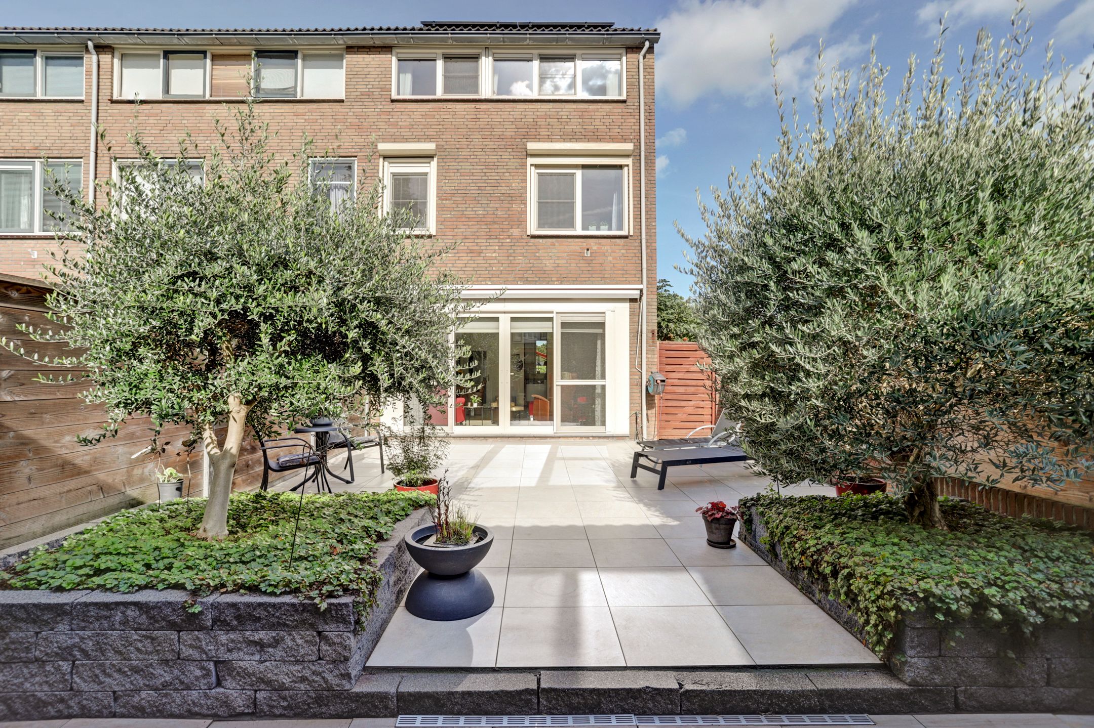 Photo 39 of Van der Burghstraat 26