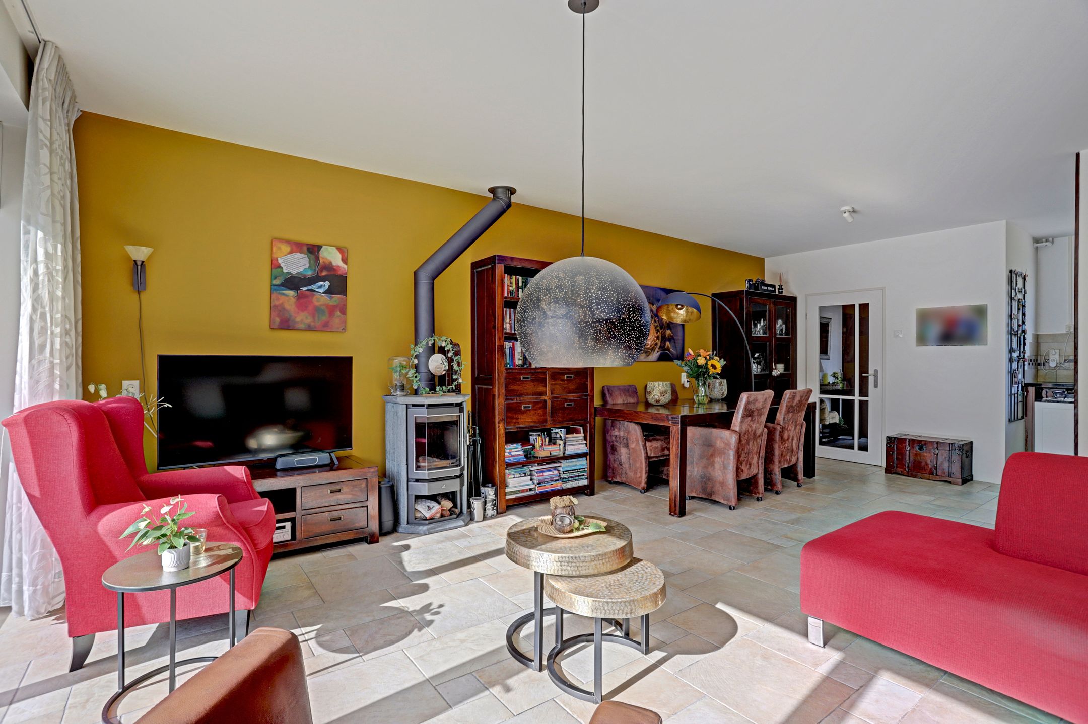 Photo 9 of Van der Burghstraat 26