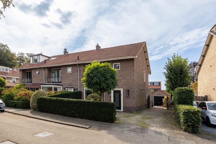 Foto 3 van van der Helstlaan 18