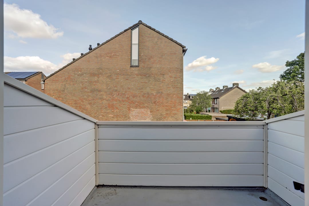 Photo 17 of Van der Burghstraat 26
