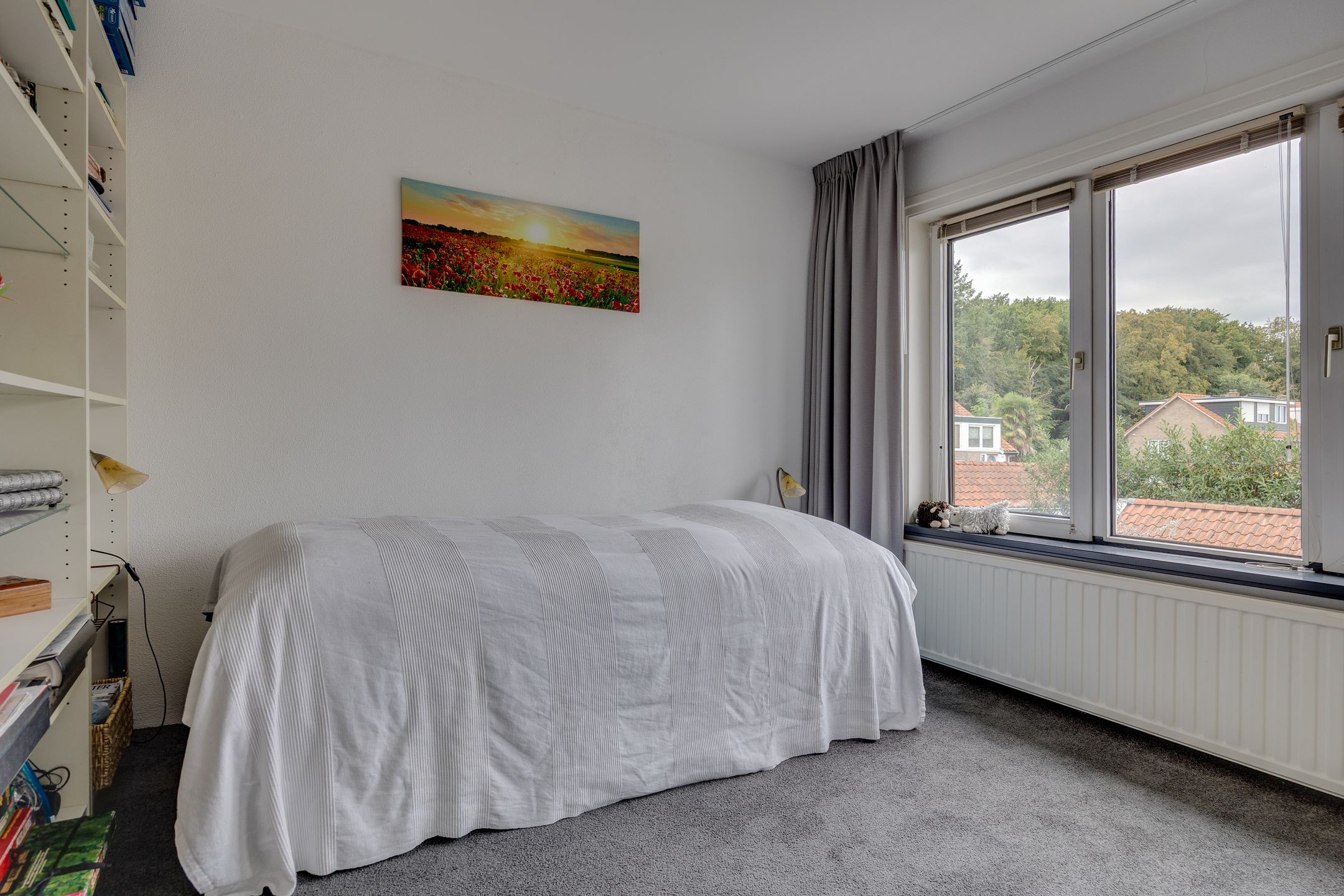 Photo 30 of van der Helstlaan 18
