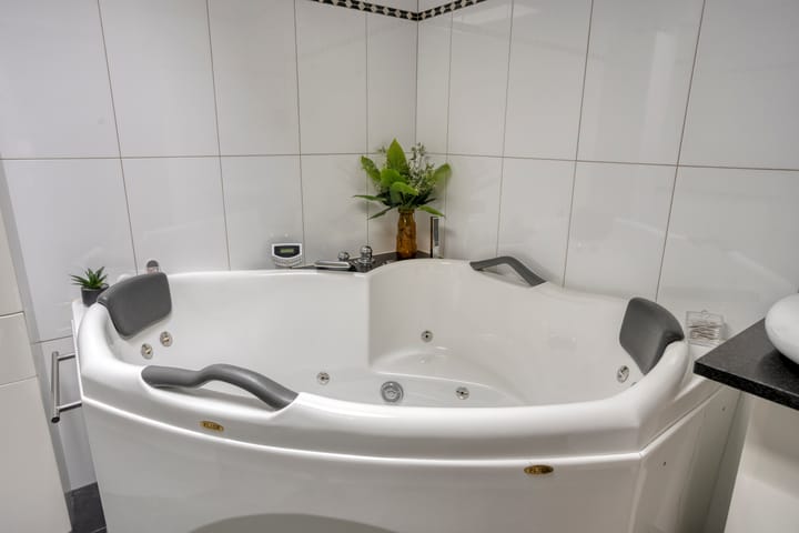 Tussenwoning te koop: Ringoven 29, Roermond