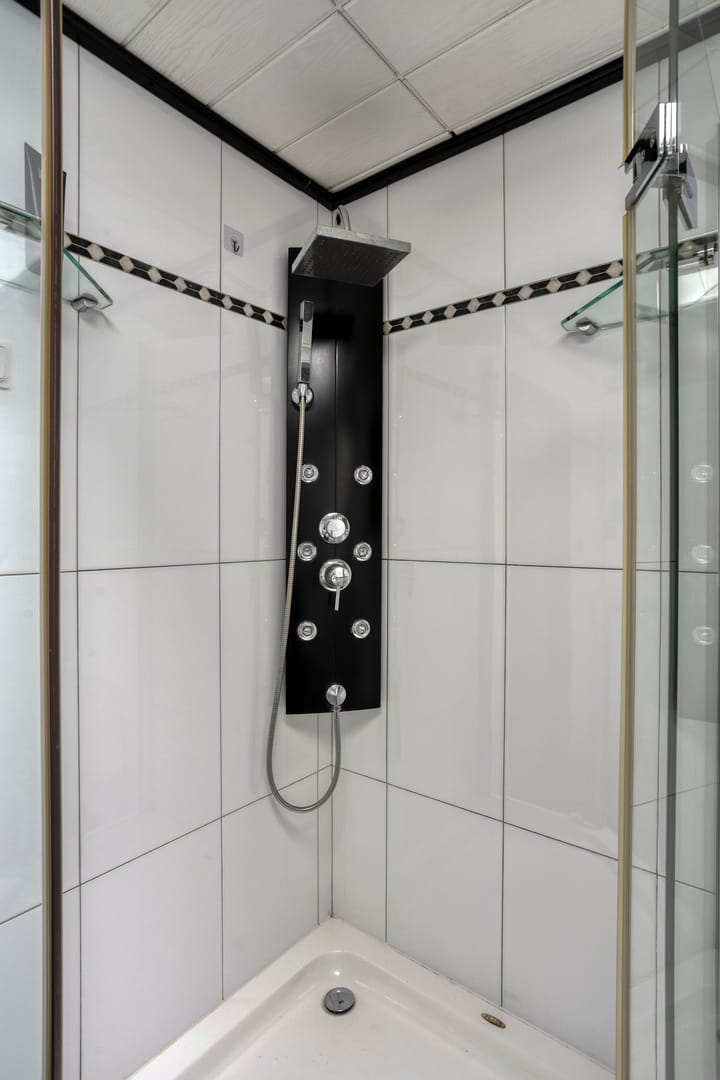 Tussenwoning te koop: Ringoven 29, Roermond
