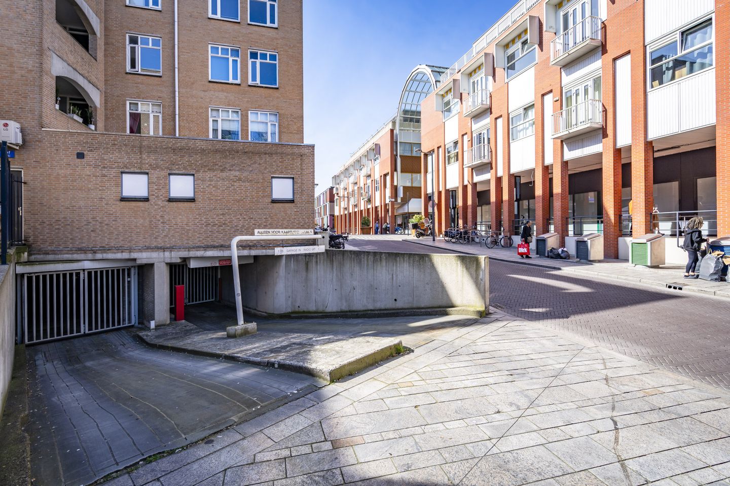 Bekijk foto 3 van Zadelmakerstraat 1